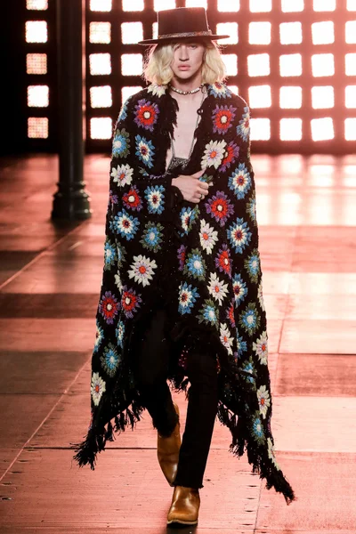 Look 68